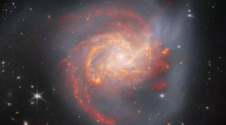 James Webb nam een foto van het sterrenstelsel NGC 3256, dat 500 miljoen jaar geleden ontstond door de botsing van twee andere sterrenstelsels.
