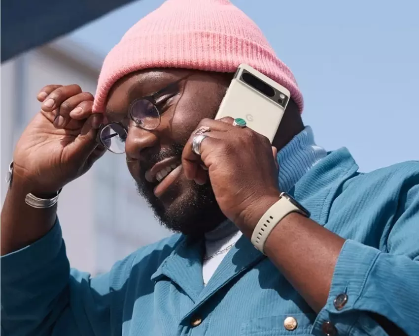 Google Pixel 8 Pro in porseleinkleur is opgedoken in een officiële afbeelding