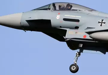 Duits Eurofighter Typhoon-gevechtsvliegtuig beschadigd na botsing ...
