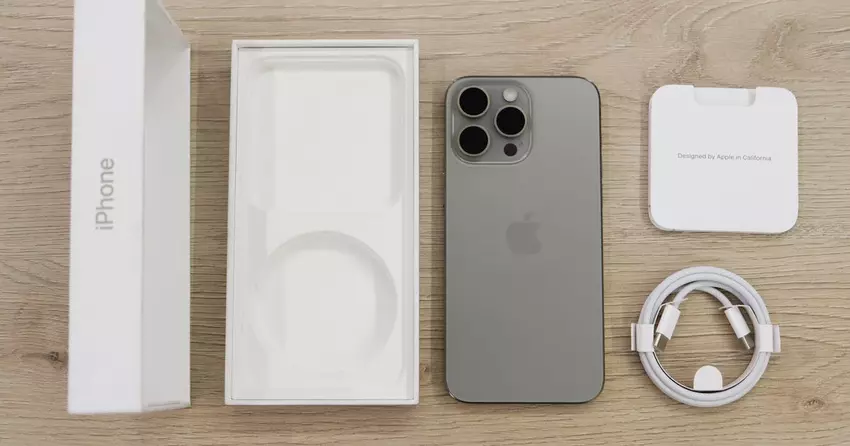 Met iOS 17.4 kun je snel de batterijstatus zien voor iPhone 15