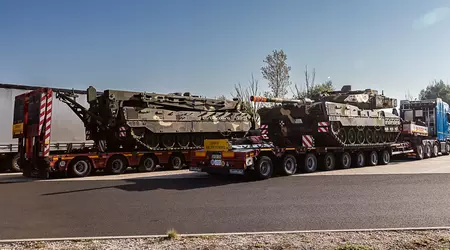 Hongarije heeft de eerste van 44 Duitse Leopard 2A7HU tanks ontvangen in het kader van een contract ter waarde van $565 miljoen.