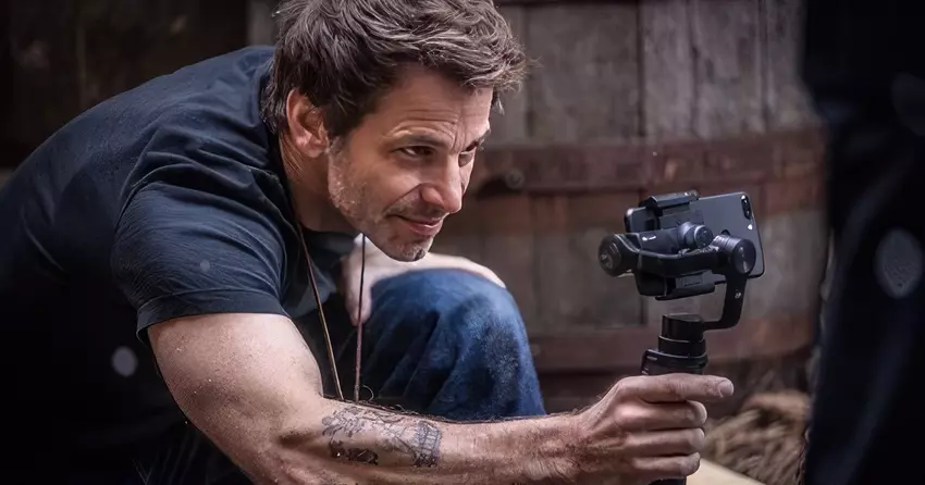 Als PG-13 niet genoeg is: Zack Snyder belooft "bijna een ander universum" met de release van de R-rated director's cut van Rebel Moon en kondigt een releasedatum aan