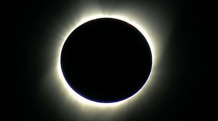 Zonsverduistering veroorzaakt plotselinge daling in internetverkeer in de VS en Canada