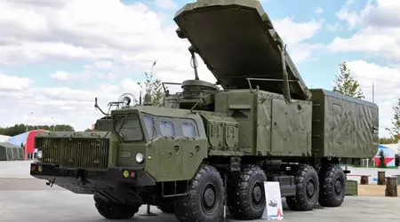 HIMARS vernietigde het commando- en controlecentrum van een Russisch S-300 / S-400 grond-luchtraketsysteem, dat bescherming bood tegen ballistische raketten.