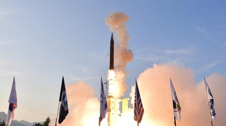 Israël is de eerste in de geschiedenis die een ballistische raket onderschept in de ruimte - het Arrow-systeem schoot het doelwit neer buiten de dampkring