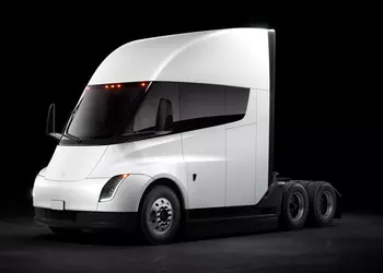 Tesla Semi in brand: Ilon Musk's ...