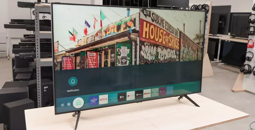 Samsung Q70T QLED Smart TV 4K 1000 euro