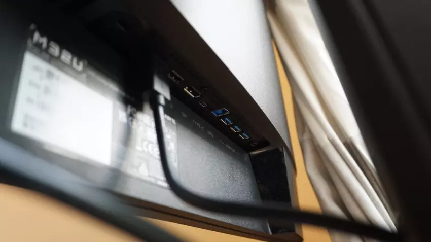 GIGABYTE M32U professioneel gaming display