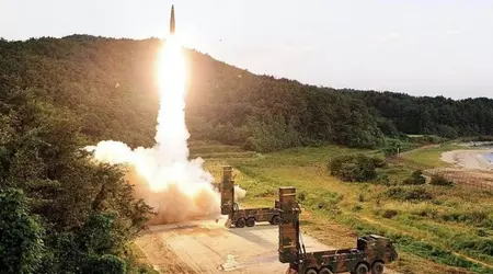 De Republiek Korea toonde L-SAM luchtverdedigingssystemen, een mysterieuze UAV, K2 tanks en K9 houwitsers, maar demonstreerde niet de nieuwste Hyunmoo V ballistische raket.