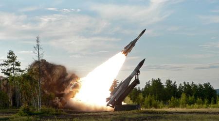 Kanaal 24: Tu-22M3 strategische bommenwerper neergeschoten met hulp van S-200 grond-luchtraketsysteem