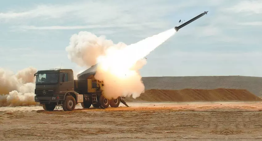 Een ongeïdentificeerd land heeft voor $150 miljoen aan Israëlische PULS meervoudige raketwerpers en langeafstandsraketten besteld.