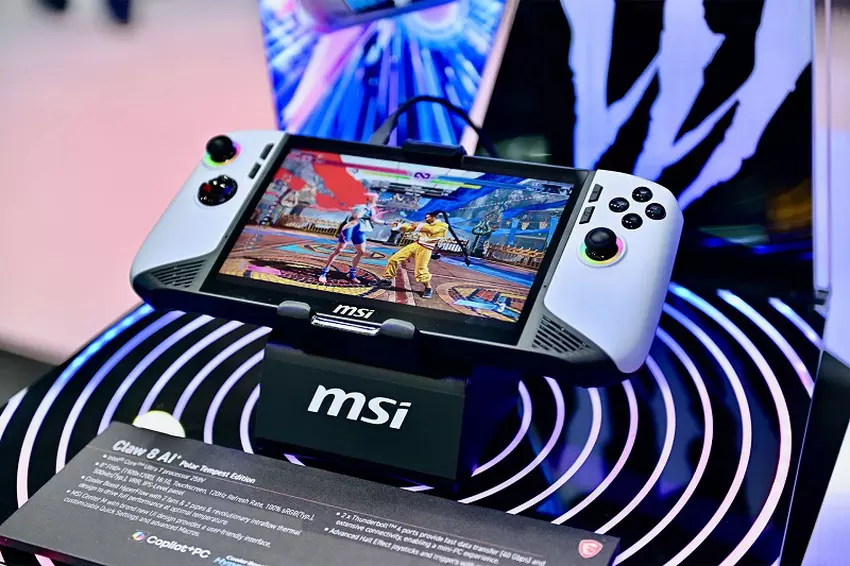 MSI Claw 8 AI+ Polar Tempest Edition at Computex 2025