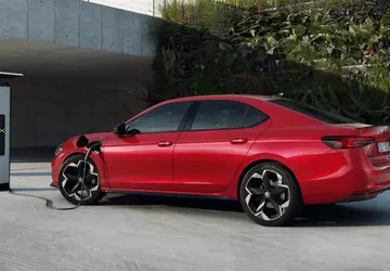 Skoda heeft de plug-in hybride Superb ...