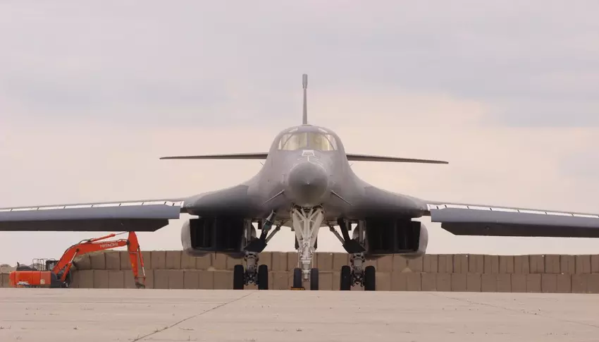 VS zet twee B-1B Lancer supersonische strategische bommenwerpers in voor oefening Air Defender 2023 in Roemenië