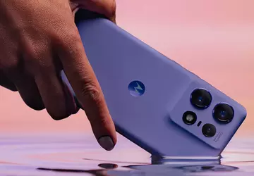 Hoeveel gaat de Moto Edge 50 ...