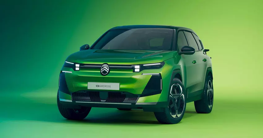 De nieuwe Citroën C5 Aircross heeft het ontwerp van de conceptauto geërfd en is er in elektrische versies