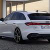 Audi A5 e-hybrid met open motorkap