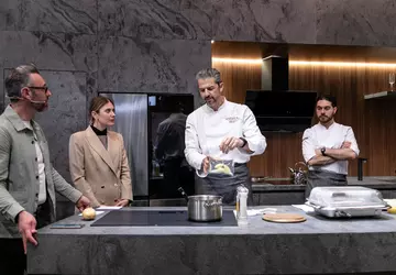 Samsung demonstreert koken met kunstmatige intelligentie ...