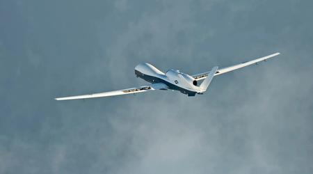 De eerste strategische MQ-4C Triton drone van Australië heeft zijn debuutvlucht gemaakt op de Northrop Grumman faciliteit.