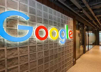 Google integreert AI in zijn diensten: ...