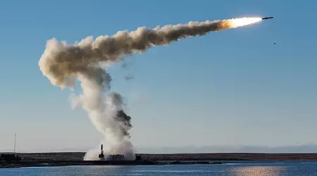 Hezbollah beschikt naar verluidt over Russische Onyx / Yakhont anti-scheepsraketten met een bereik van 300 km die een bedreiging kunnen vormen voor Amerikaanse destroyers en vliegdekschepen.