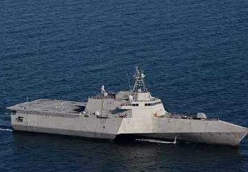 USS Canberra (LCS-30) werd het eerste ...