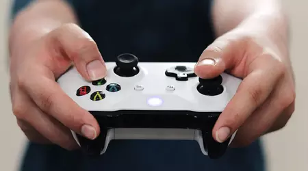 Insider: Microsoft werkt aan drie controllers voor Xbox, waarvan er één zo veel mogelijk op de DualSense van de PS5 lijkt