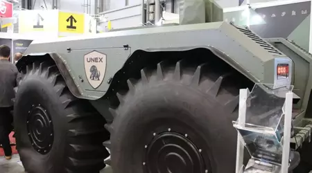 De Tsjechisch-Oekraïense amfibische drone UNEX UGV - een multifunctioneel platform voor logistieke taken en evacuatie van gewonden - is gepresenteerd