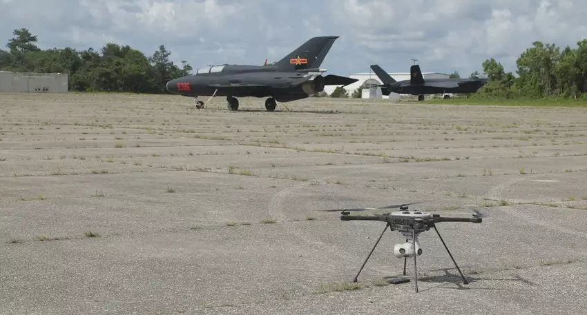 Het Amerikaanse Korps Mariniers gebruikt een model van China's J-20 Mighty Dragon gevechtsvliegtuig van de vijfde generatie.