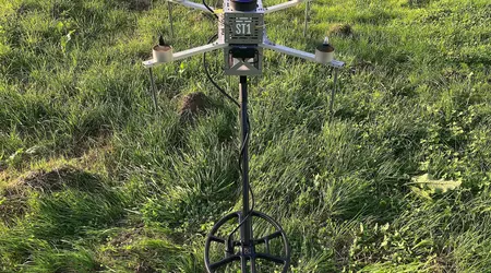 Oekraïne presenteert ST1 mijnopruimingsdrone die 4 keer sneller werkt dan een mens