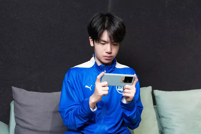 Insider: iQOO 11S krijgt UFS 4.0-schijf tot 1TB