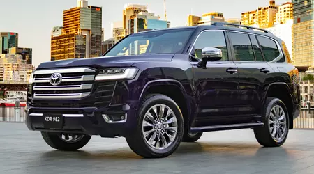De Toyota Land Cruiser 300 is nu een zelfrijdende hybride.