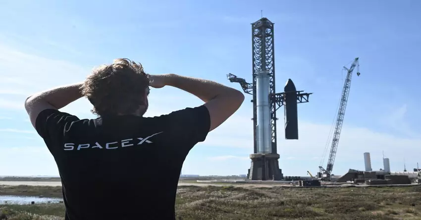 SpaceX vuurt Starship Raptor-motoren af voor vierde testvlucht