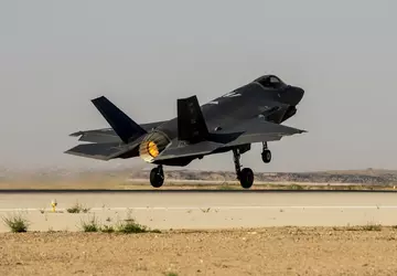 De F-35 Lightning II dwong de ...