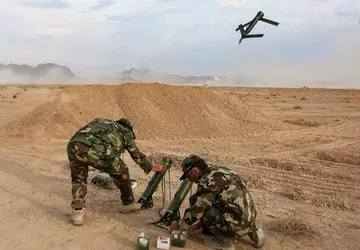 Iran heeft een kamikaze Sina gemaakt ...