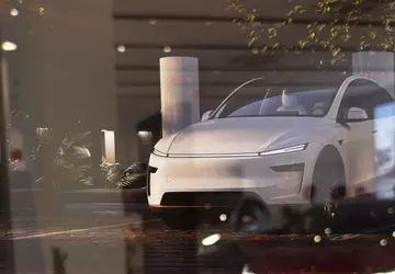 Tesla Model Y bestellingen automatisch geüpgraded ...
