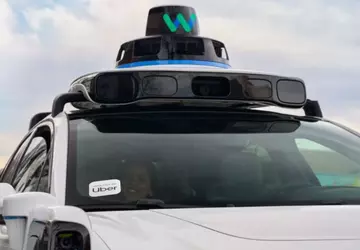 Uber en Waymo lanceren zelfrijdende taxi's ...
