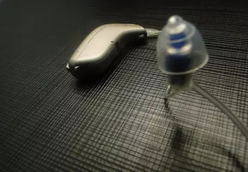 Hoe ziet de ontwikkeling van gehoorapparaten ...