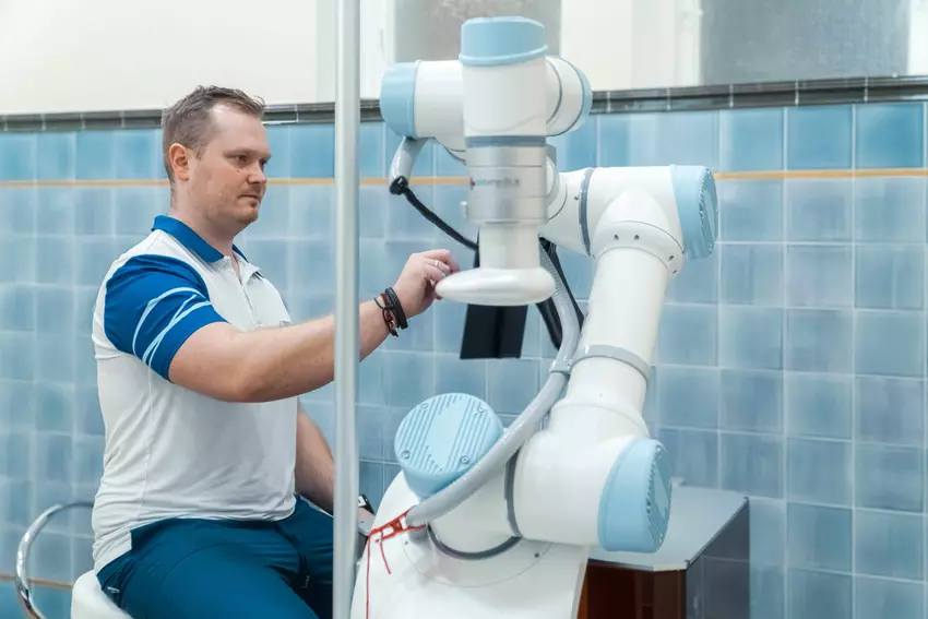 Anna's robotische masseuse. Illustratie: Hotel Centralni Lazne