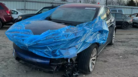 CNBC-redacteur verkocht zijn Tesla Model X voor onderdelen - en nu rijdt hij rond in Oekraïne en stuurt berichten naar de oude eigenaar