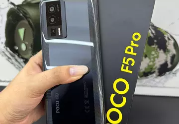 Een unboxing video van de POCO ...