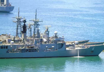 Chileense marine ontvangt verbeterd fregat met ...