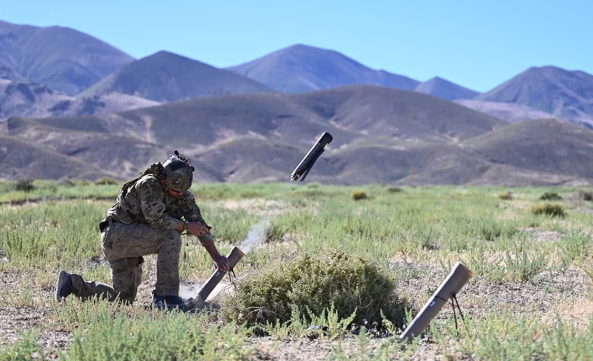 Geïnspireerd door de Oekraïense ervaring wil het Amerikaanse leger dringend LASSO draagbare kamikaze-drones trainen om tanks te vernietigen