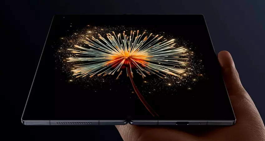 Xiaomi MIX Fold 3 - Snapdragon 8 Gen 2, een nieuw scharnier van zeer sterk staal en keramiek, twee 120Hz OLED-schermen en een 50MP camera geprijsd vanaf $1240