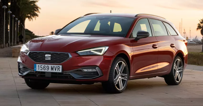 De vernieuwde Seat Leon eHybrid rijdt tot 133 kilometer in elektrische modus en ondersteunt opladen tot 50kW.