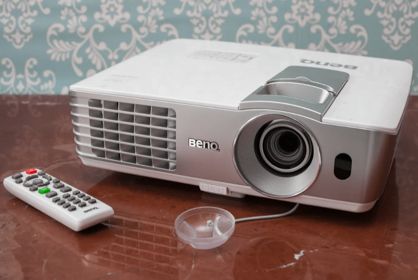 BenQ W1070 vs TH575