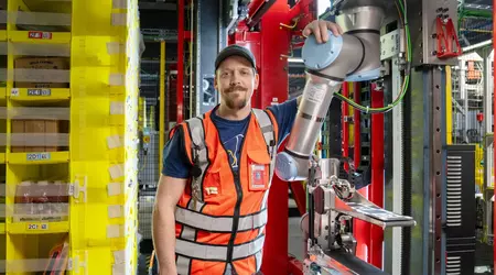 Amazon introduceert Vulcan, een robot die niet alleen objecten ziet maar ook voelt