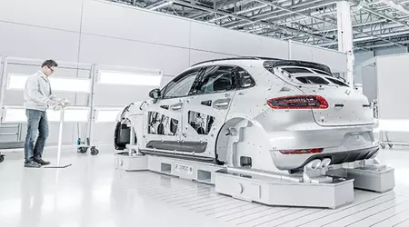 Audi en Porsche gaan mogelijk auto's maken in de VS vanwege de tariefdreigingen van Trump - media outlet