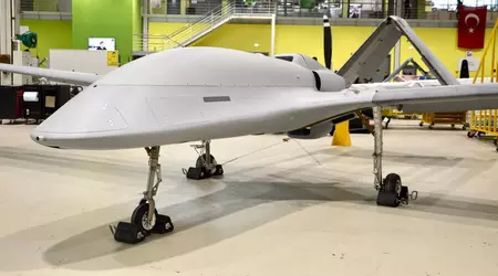 Baykar test supersonische IHA-122 raket met succes vanuit Bayraktar TB3 drone
