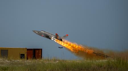 De Amerikaanse luchtmacht heeft de XQ-58A Valkyrie gevechtsdrone met kunstmatige intelligentie getest.
